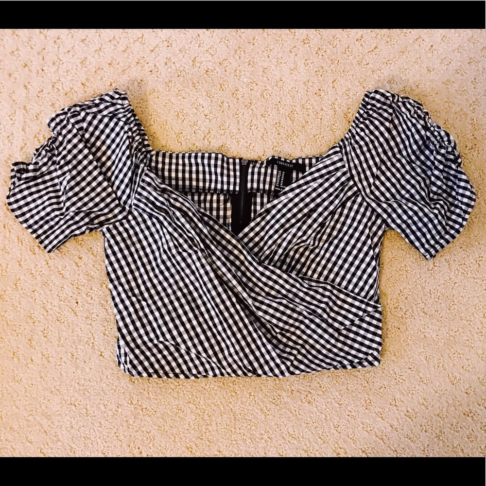 Black and white checkered style crop top
